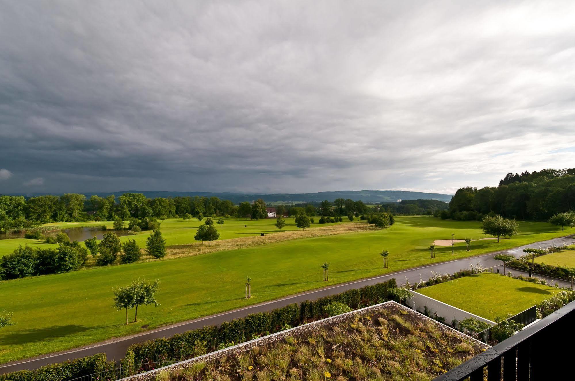 Wellnesshotel Golf Panorama Lipperswil Esterno foto